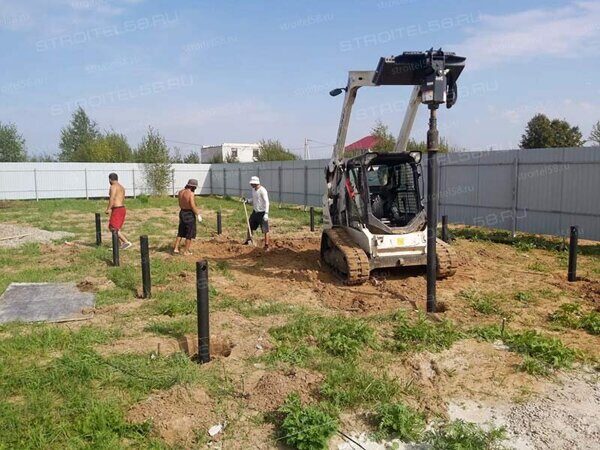 Завинчивание свай под каркасные дома в Пензе